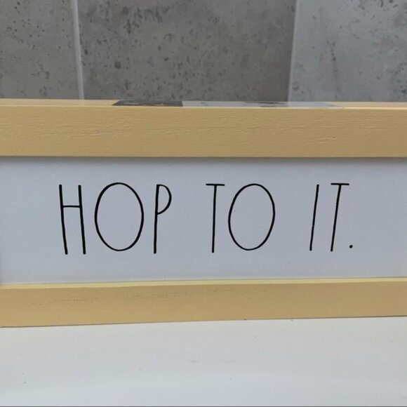 Rae Dunn “HOP TO IT” Wooden Sign in Yellow - Picture 2 of 10